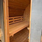 Deluxe Barrel 2.5m Outdoor Sauna photo 2