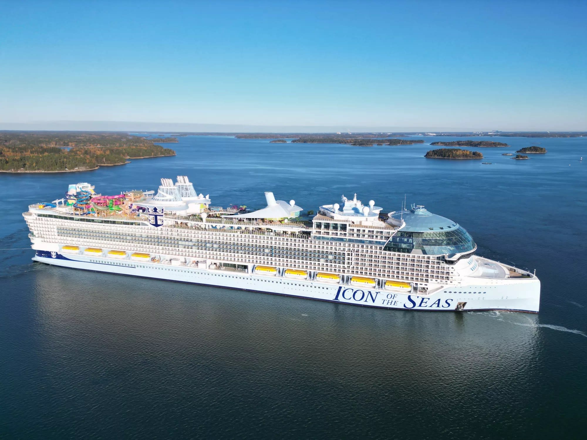 Icon of the Seas at sea